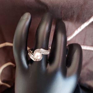 Sterling Silver Diamond and Pearl Ring